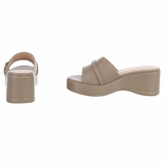 Kaki wedge mules met goudkleurige gesp Cirilla