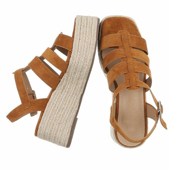 Camel plateau sandalen Cecili met gevlochten zool