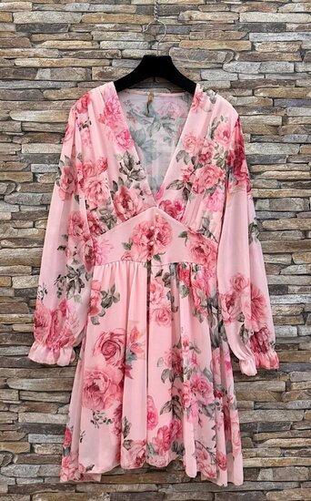 Roze bloemenjurk met lange mouwen en V-hals