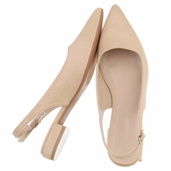 Beige suède slingback pumps Celana met lage hak – elegant & tijdloos