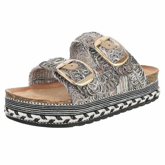 Zwarte plateau slippers Cendi met gesp en borduurdetails