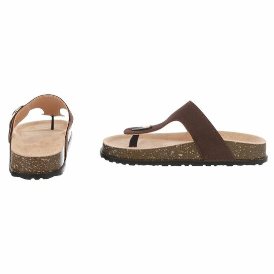 Bruine teenslippers Karin met gesp en comfortzool