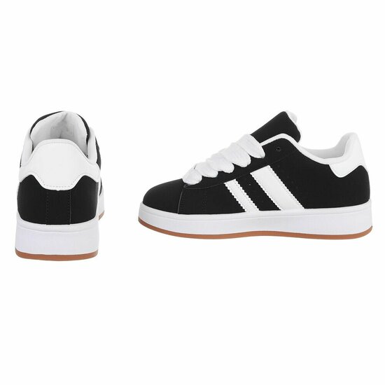 Zwarte lage sneaker Hesly met witte strepen