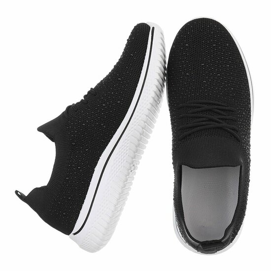 Zwarte luxe sneakers Sietske met strass details