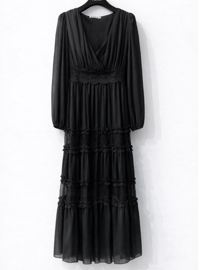 Elegante zwarte maxi jurk in romantische stijl – verfijnde luxe