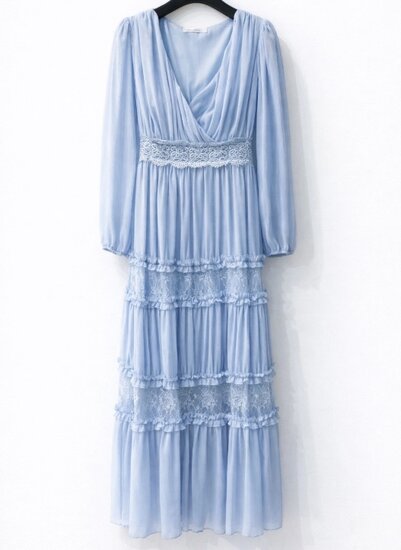 Elegante licht blauwe maxi jurk in romantische stijl – verfijnde luxe