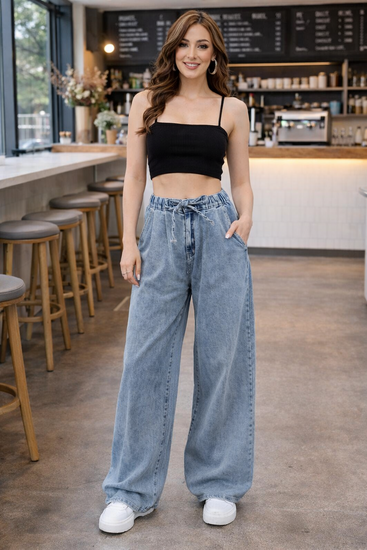 Lichtblauwe wide leg jeans met elastische taille – relaxed & trendy