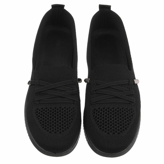 Zwarte instappers Chanika met sleehak – gebreide dames sneakers