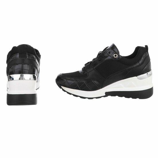 Zwarte sneakers met sleehak Suzanna