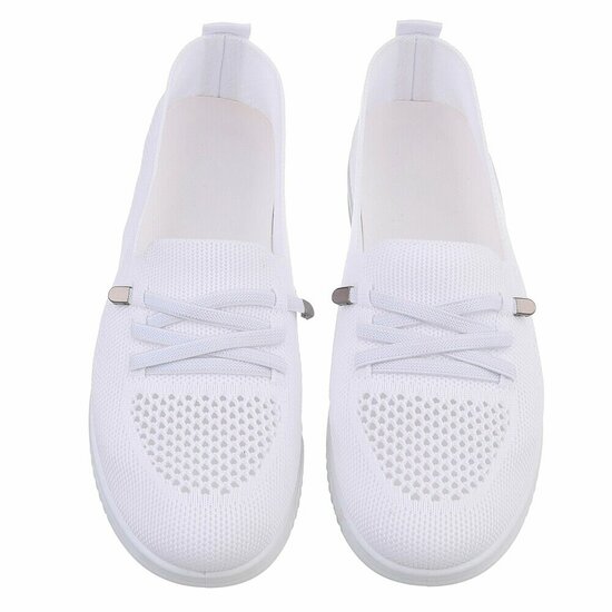 Witte instappers Chanika met sleehak – gebreide dames sneakers