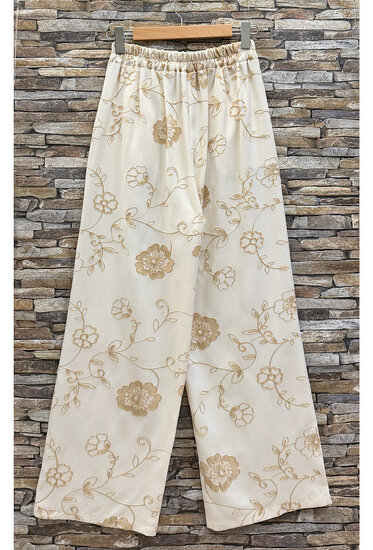 Luchtige wide leg broek beige met bloemenborduursel