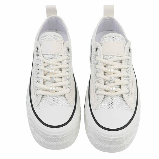 Beige platform sneakers Chanette met parel- en strass details