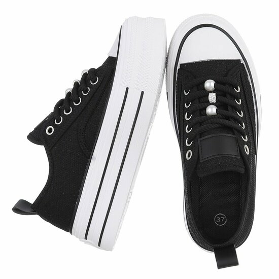 Zwarte platform sneakers Chanette met parel- en strass details