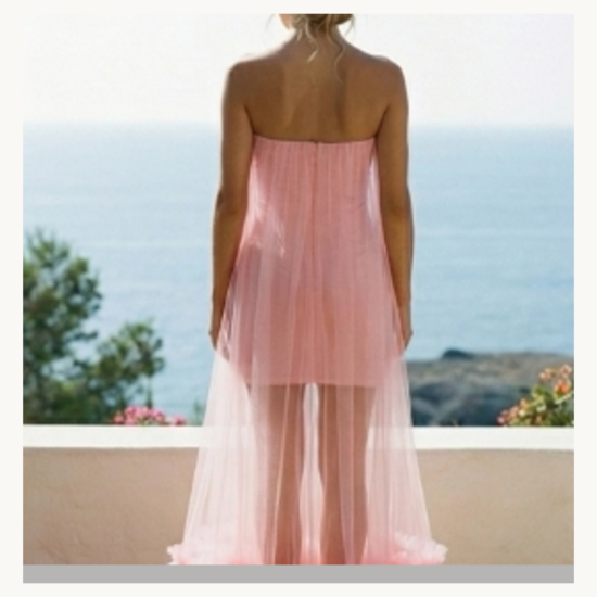 Elegante rose bustier jurk met tulle