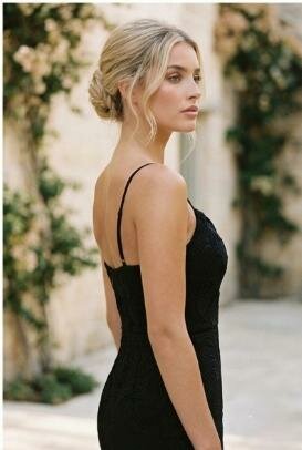 Prachtige zwarte midi jurk in kant