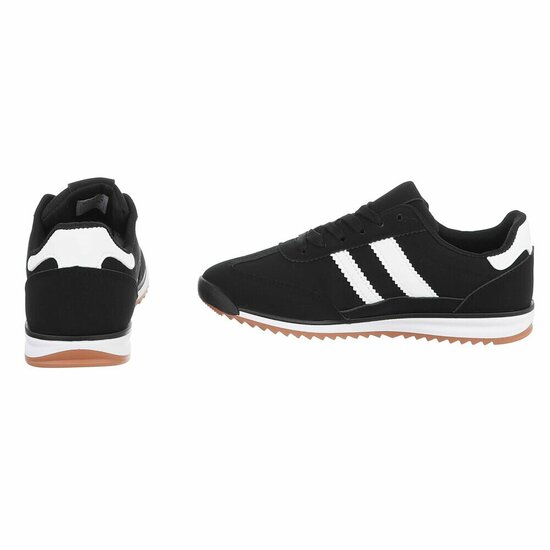 Sportieve zwarte sneakers Chelsy met witte accenten