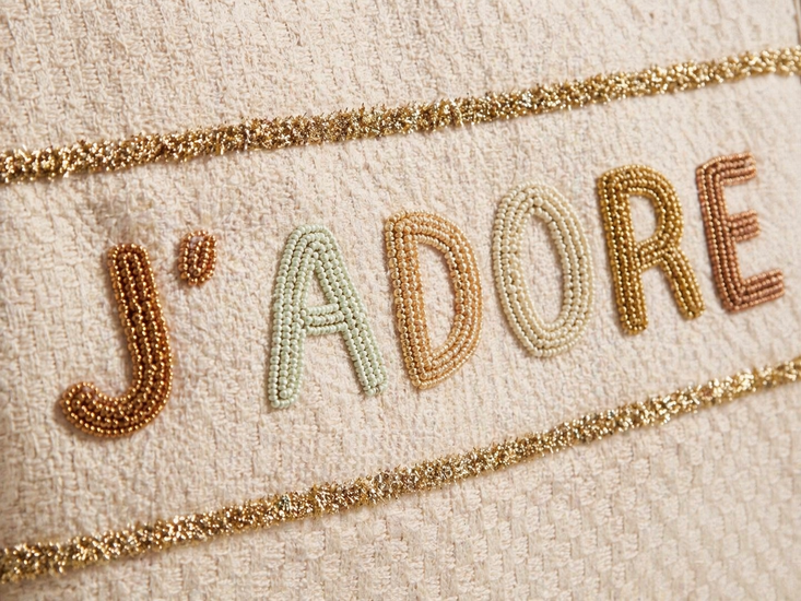 Sac cabas beige élégant avec lettres brodées en perles