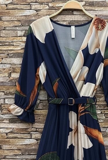 Sierlijke donker blauwe mix maxi plisse jurk.