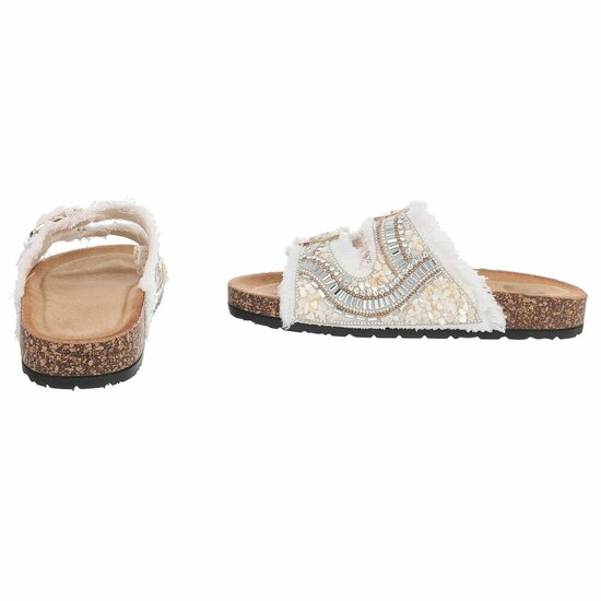 Witte boho sandalen Doran met franjes en pareldetails
