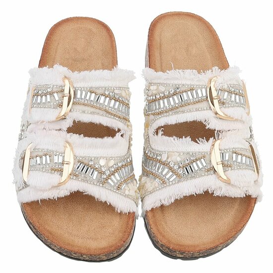 Witte boho sandalen Doran met franjes en pareldetails