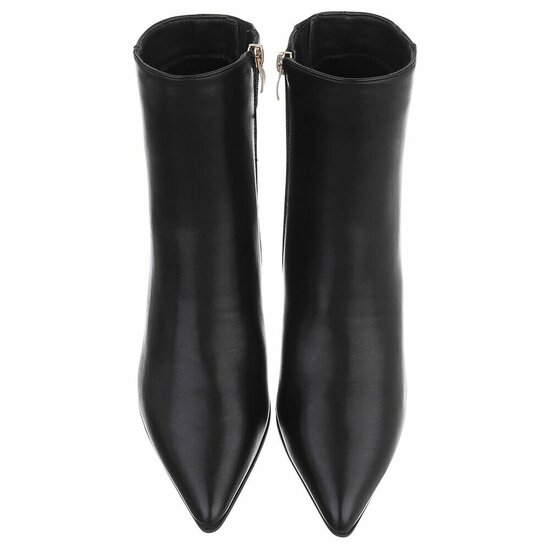 Zwart enkellaarsje met elegante hak-Annelisa