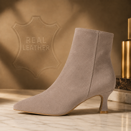 Taupe leren daimen enkellaarsje met elegante kitten heel-Josie