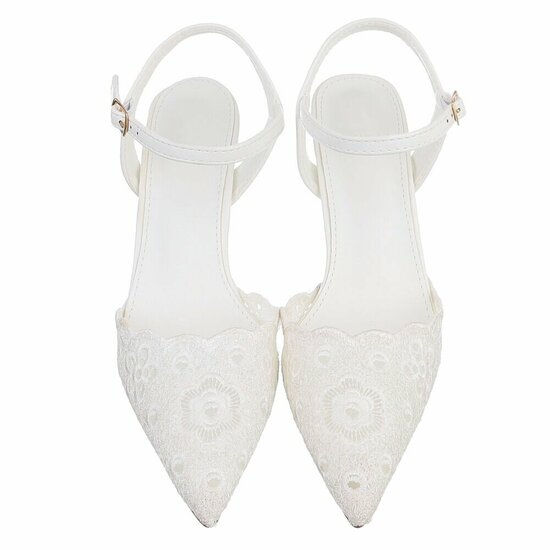 Romantische witte slingback pumps met kantdetails-Ifra