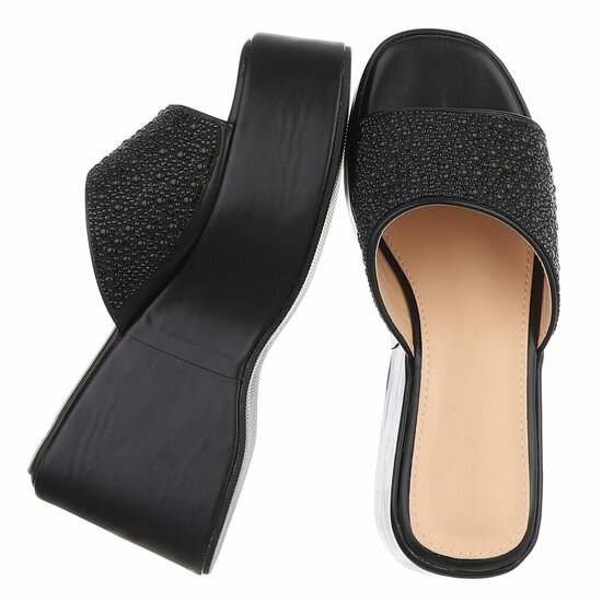Zwarte platform slippers met parels en strass-Annica