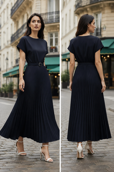 Donker blauwe plissé maxi jurk met ceintuur