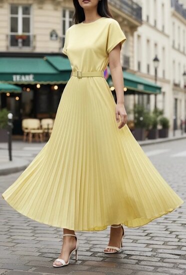 Gele plissé maxi jurk met ceintuur
