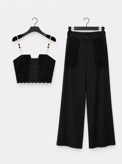 Zwarte kanten co-ord set met crop top en wide leg broek