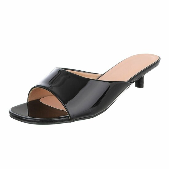 Elegante zwarte lakmules met kitten heel-Belis