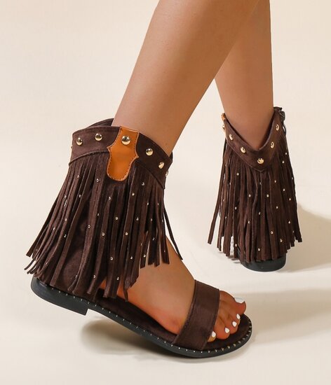 Bruine suède sandalen met franjes en studs-Nava