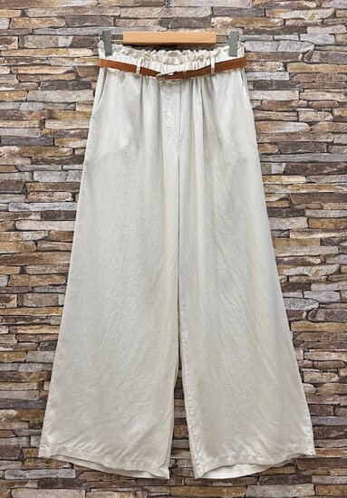 Beige palazzobroek in zachte lyocell met riem