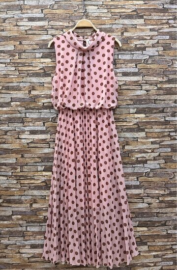 Roze midi jurk met donkerroze stippenprint en plissérok  SOLD OUT