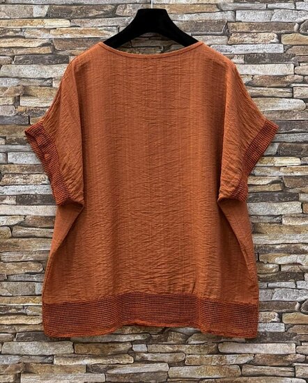 Terracotta viscose set met gehaakte details