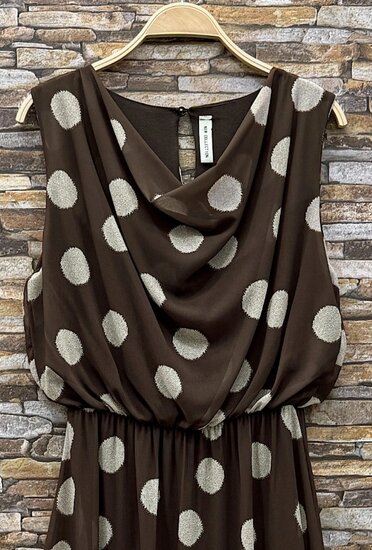 Bruine midi jurk met stippen en watervalhals  SOLD OUT