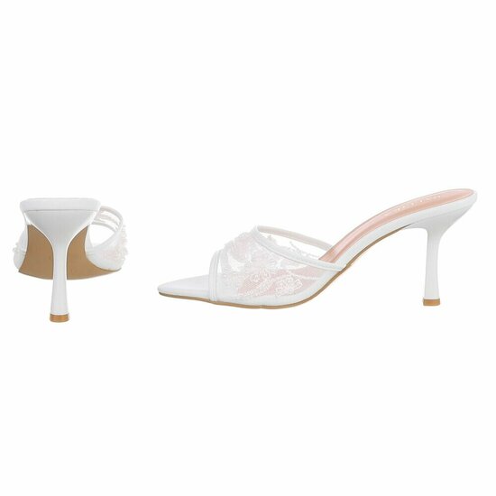 Witte mules met parels en bloemen-Benthe