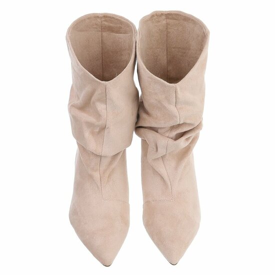 Beige suède enkellaarzen met elegante plooien en hak-Maryse  