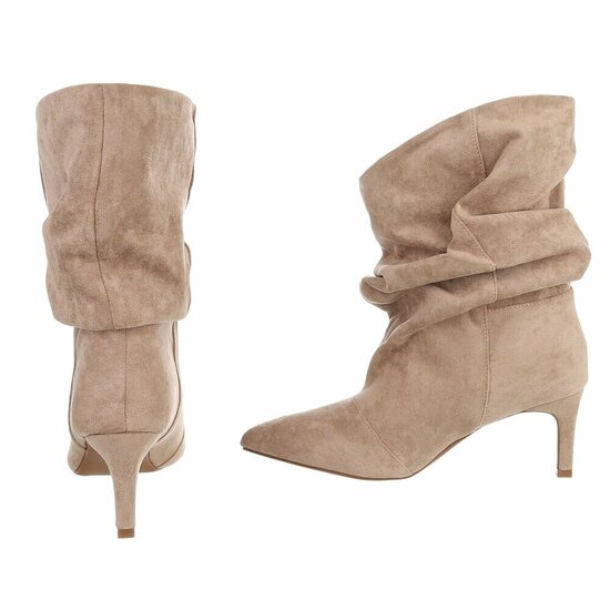 Kaki suède enkellaarzen met elegante plooien en hak-Maryse .