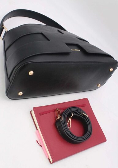 Luxe zwarte handtas met geometrisch design – premium kwaliteit
