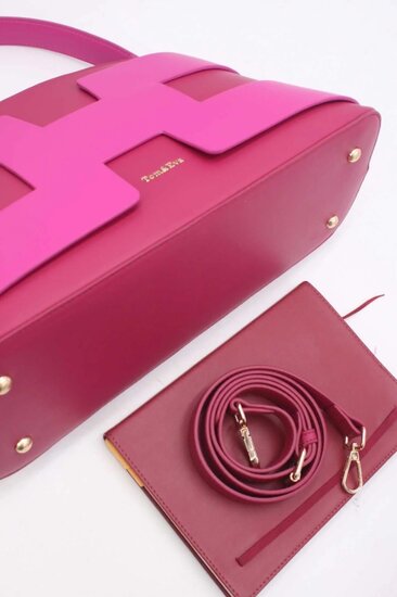 Luxe two-tone handtas in fuchsia-magenta met geometrisch design – premium kwaliteit