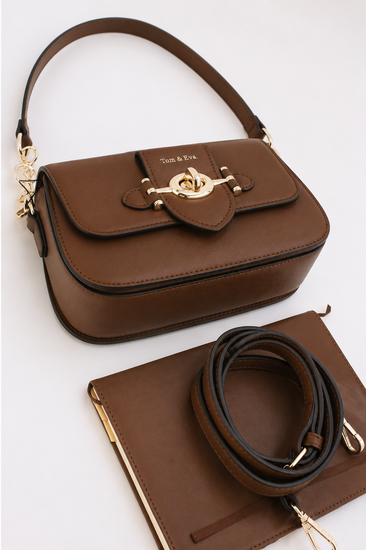 Luxe coffee brown schoudertas met goudkleurige sluiting – premium kwaliteit