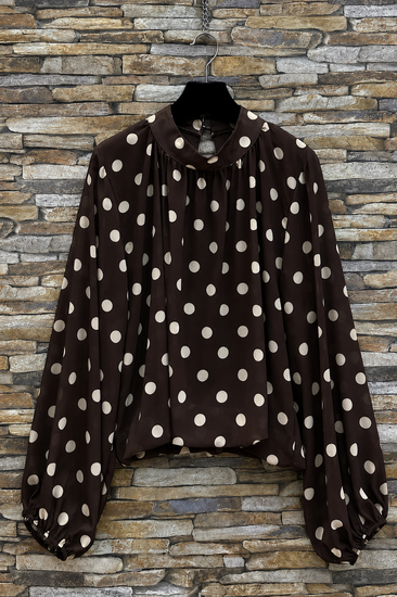 Elegante bruine blouse met beige stippen en volumineuze mouwen