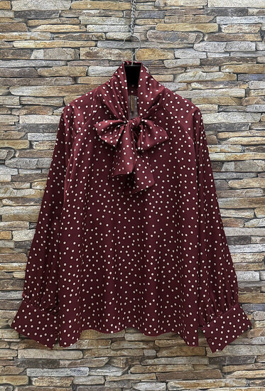 Elegante bordeaux blouse met stippen en strik
