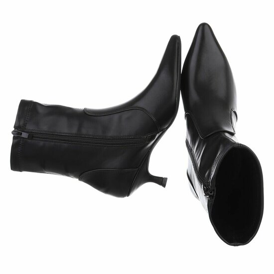Zwarte enkellaarsjes met elegante kitten heel-Dena