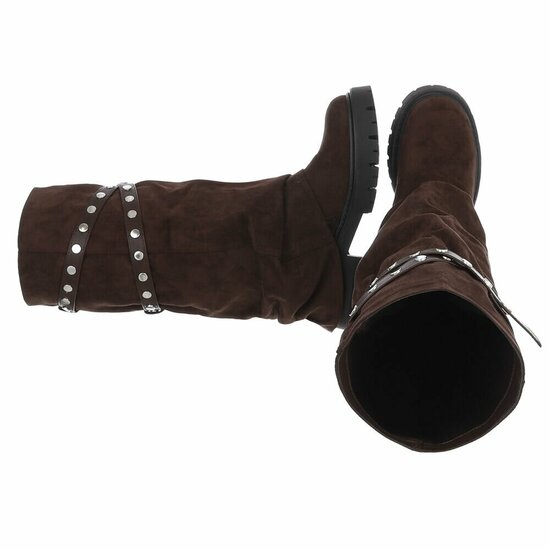 Bruine dameslaarzen met studs en stoere zool-Colla