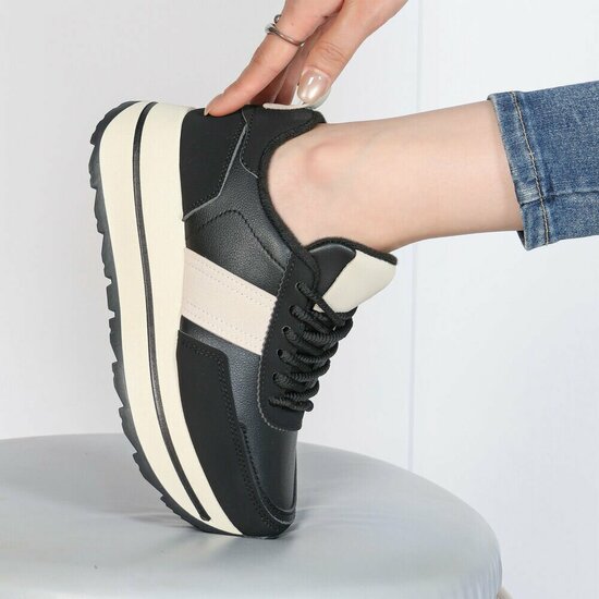 Dames sneaker zwart met plateauzool-Doha