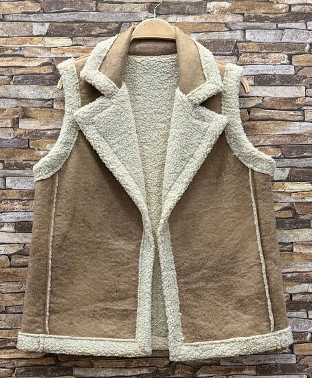 Luxe kaki bodywarmer met teddy afwerking