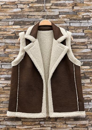 Luxe bruine bodywarmer met teddy afwerking